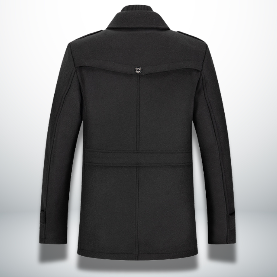 Uomo invernale: giacca con doppio collo e zip integrale, un outwear versatile ed elegante.