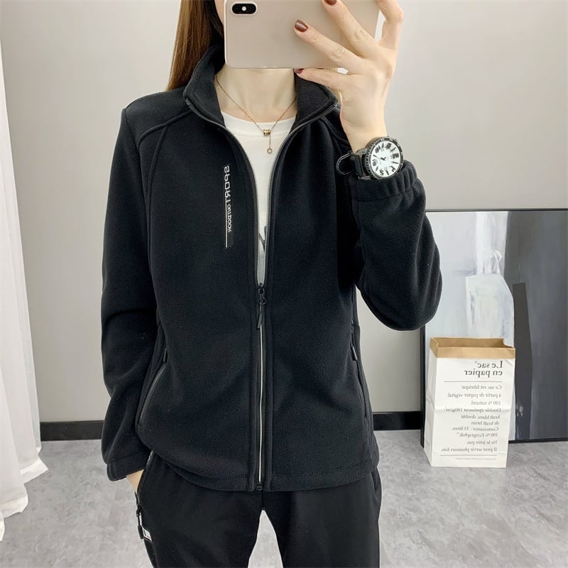 Cappotto invernale donna spesso, con collo alto e maniche lunghe, perfetto per l'abbigliamento freddo invernale.