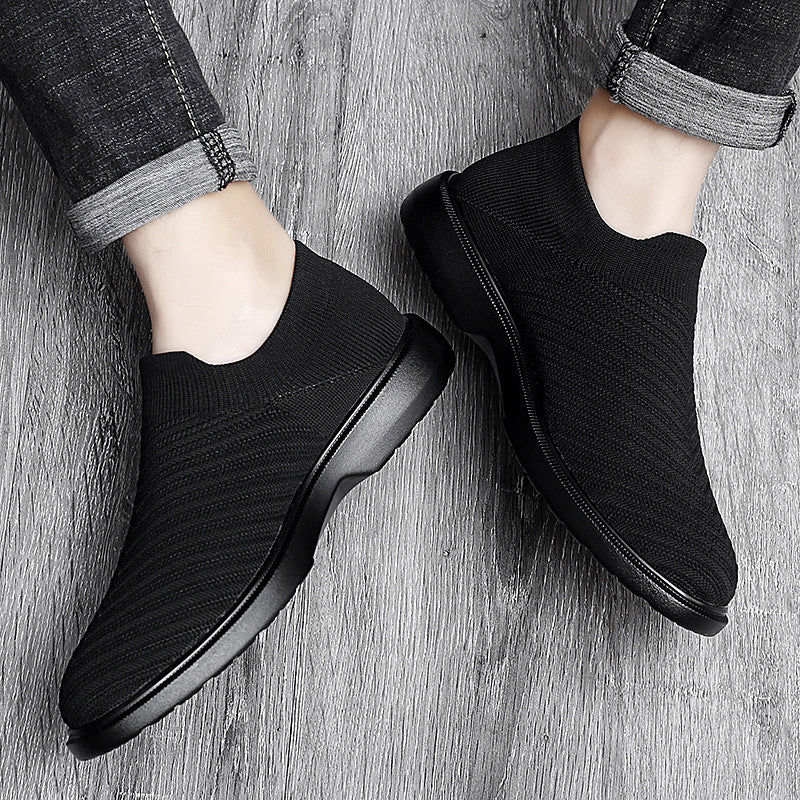 Scarpe da uomo casual nere, estive e traspiranti low-top, con suola piatta per massimo comfort.