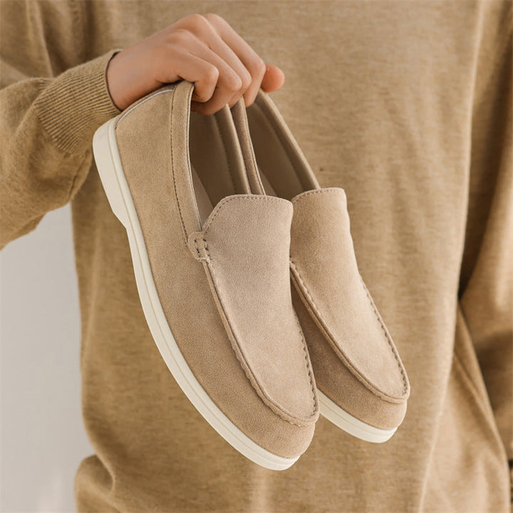 Mocassini uomo slip-on marroni in pelle, ideali per comfort quotidiano e stile casual estivo. Perfetti per la guida.