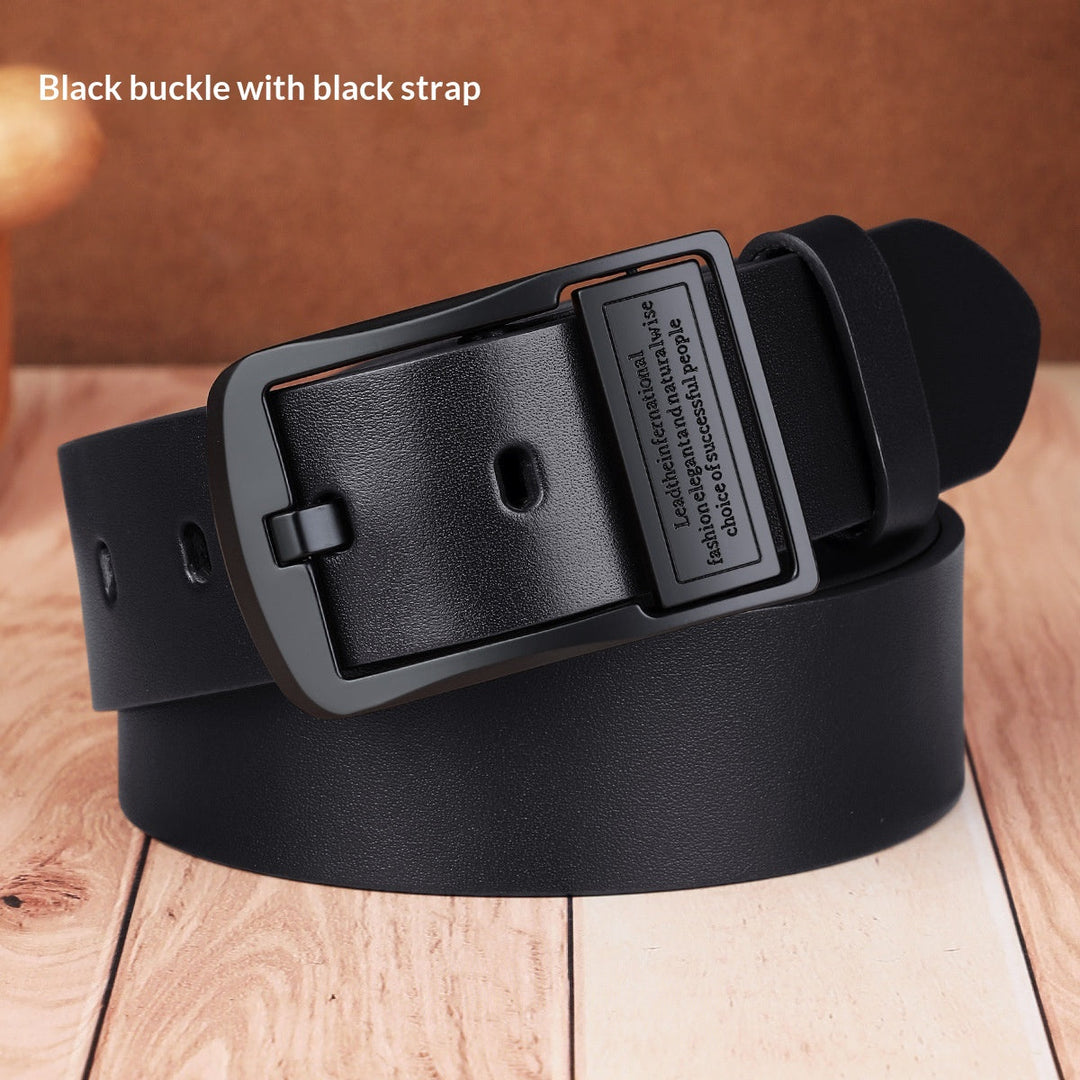 Cintura uomo similpelle nera stile denim, un accessorio versatile e regolabile per ogni occasione.