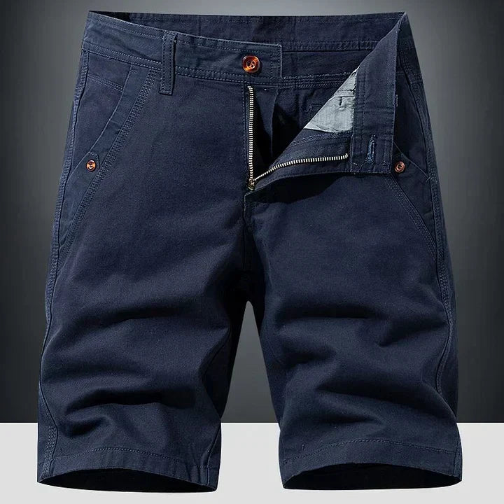 Shorts uomo chino stile workwear per un'estate confortevole. Robusti e pratici per il tempo libero.