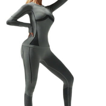 Completo sci invernale stretch da donna, giacca e pantaloni, ideale per sport sulla neve.