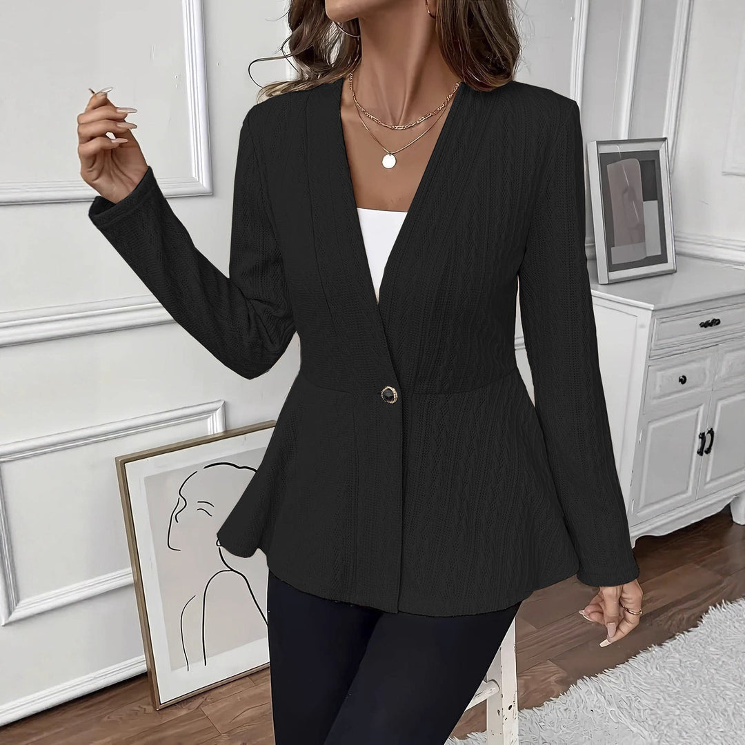 Cardigan donna a tinta unita, maniche lunghe, con bottone. Capo versatile per abbigliamento comodo ed elegante.