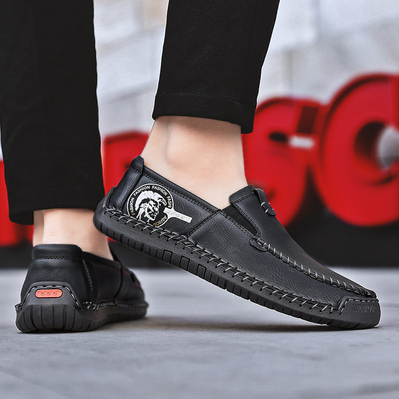 Scarpe outdoor uomo per trekking, antiscivolo e traspiranti. Ideali per escursionismo e avventura con massimo comfort.
