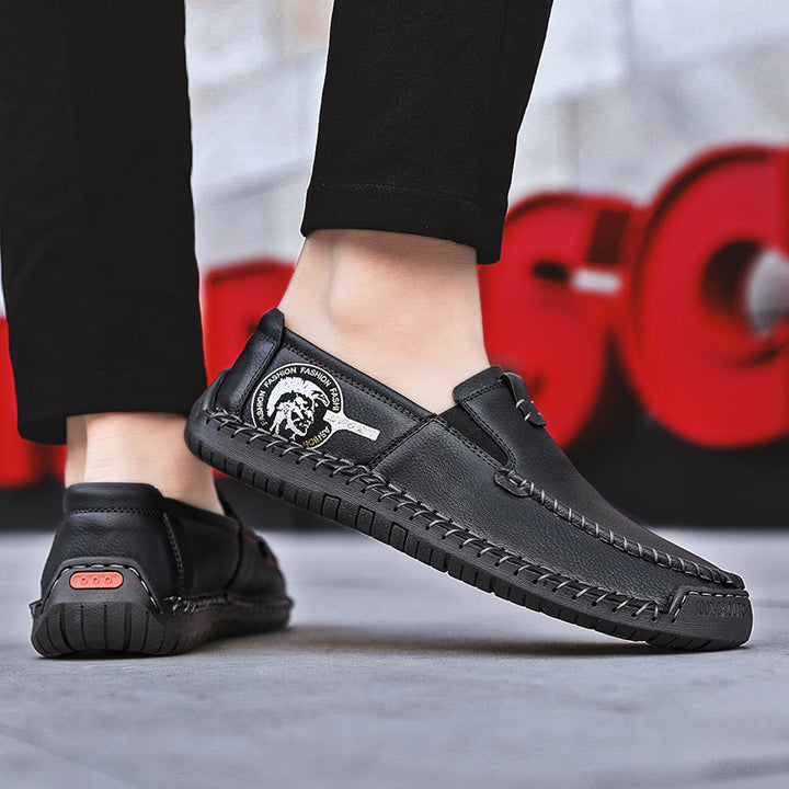 Scarpe outdoor uomo per trekking, antiscivolo e traspiranti. Ideali per escursionismo e avventura con massimo comfort.