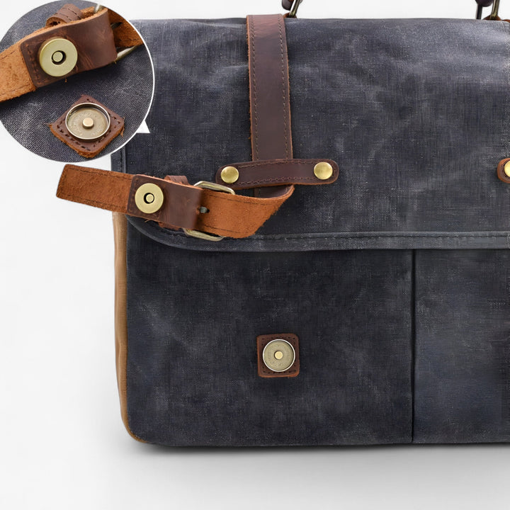 Elegante borsa messenger da uomo marrone in pelle, perfetta come porta laptop e borsa a tracolla.