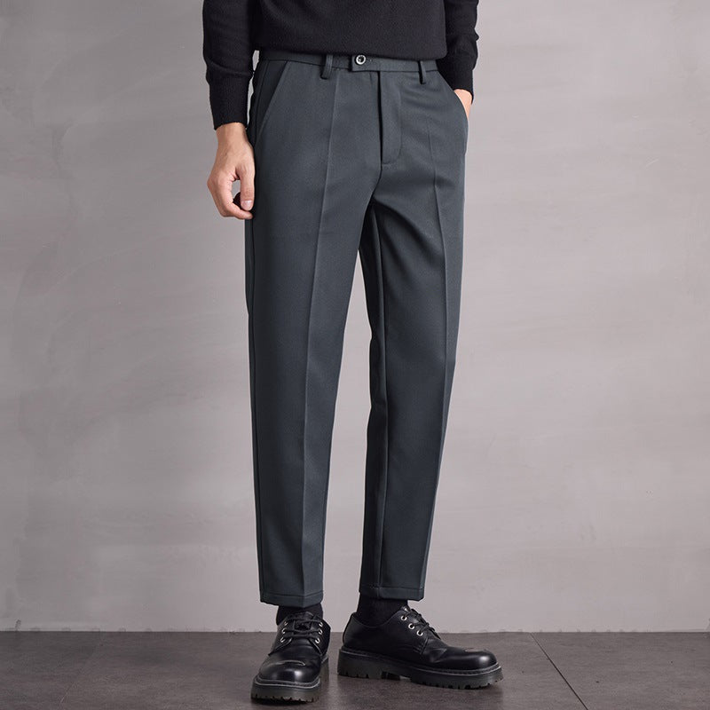 Pantaloni eleganti uomo dritti, versatili per business e tempo libero. Microelasticità per comfort e vestibilità perfetta.