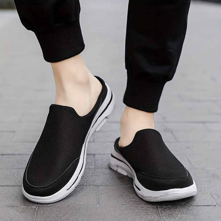 Mocassini uomo grigi slip-on, leggeri e confortevoli, perfetti per la primavera e l'estate.