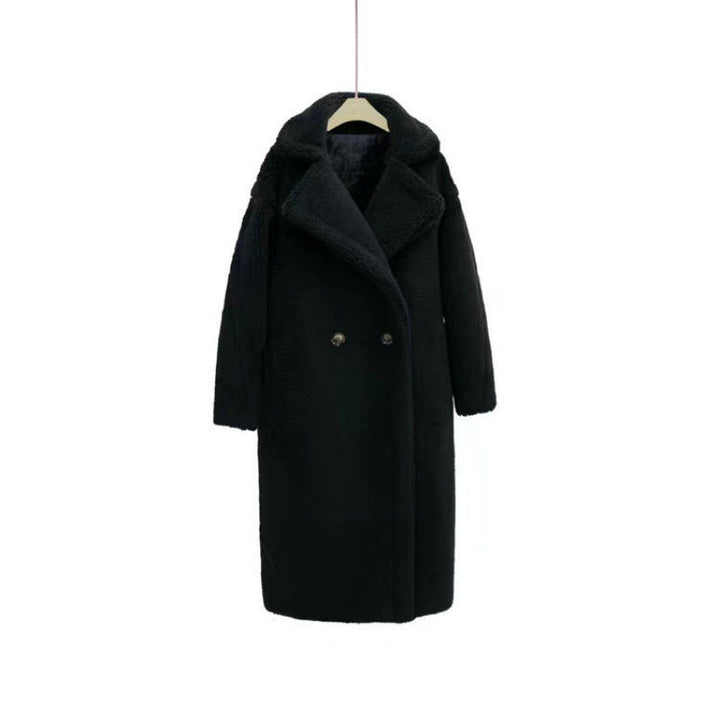 Cappotto donna caldo e avvolgente, lungo e confortevole, essenziale per affrontare l'inverno con stile.