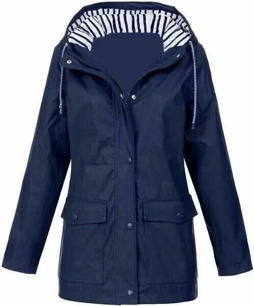 Giacca donna impermeabile con pratiche tasche frontali e cappuccio, per look casual e funzionale.