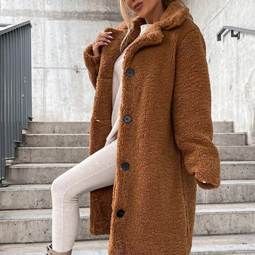 Cappotto donna in lana, color beige, per un look chic e caldo, ideale per la moda invernale.