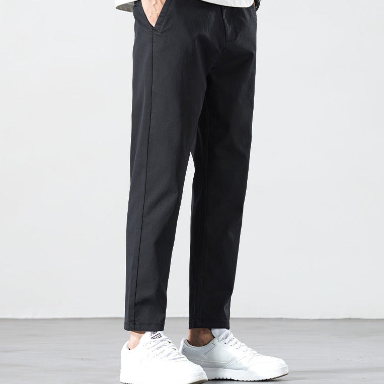 Pantaloni estivi uomo gamba dritta castano chiaro, leggeri e traspiranti, perfetti per look casual eleganti.