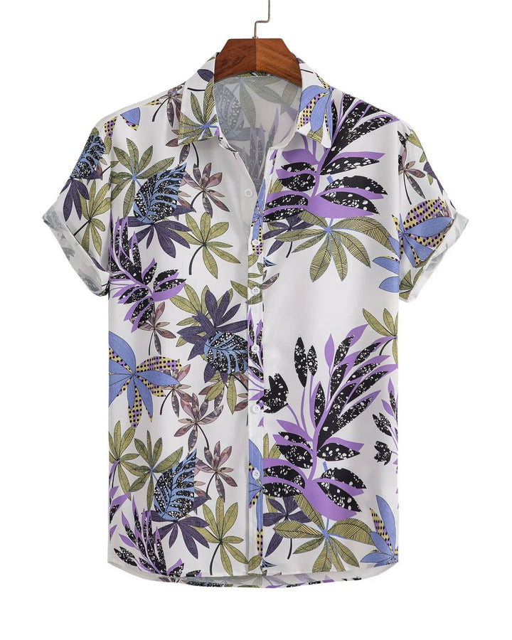 Camicia uomo floreale di profilo, vestibilità regolare, maniche corte, ideale per outfit estivi confortevoli.