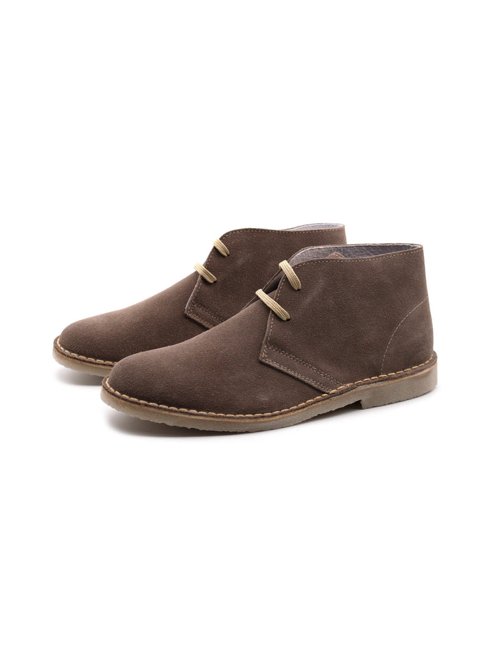 Scarpe marroni da uomo con lacci, polacchine in pelle scamosciata perfette per la moda uomo casual chic.