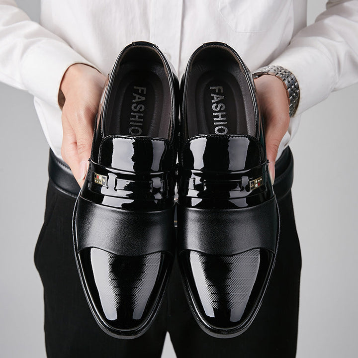 Scarpe eleganti uomo arancione, basse, con stile distinto e confortevole, ideali per outfit professionali.