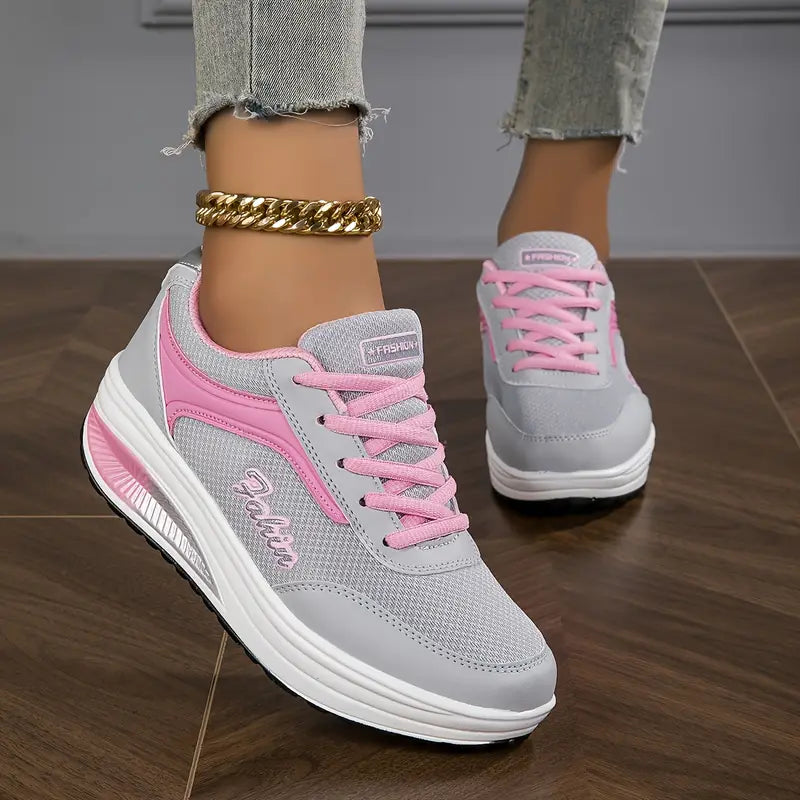 Sneakers donna ortopediche leggere e traspiranti con lacci, per un comfort superiore in ogni occasione.