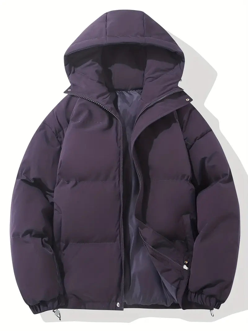 Giacca uomo invernale con cappuccio. Capospalla trapuntato per un comfort eccellente e un look alla moda.