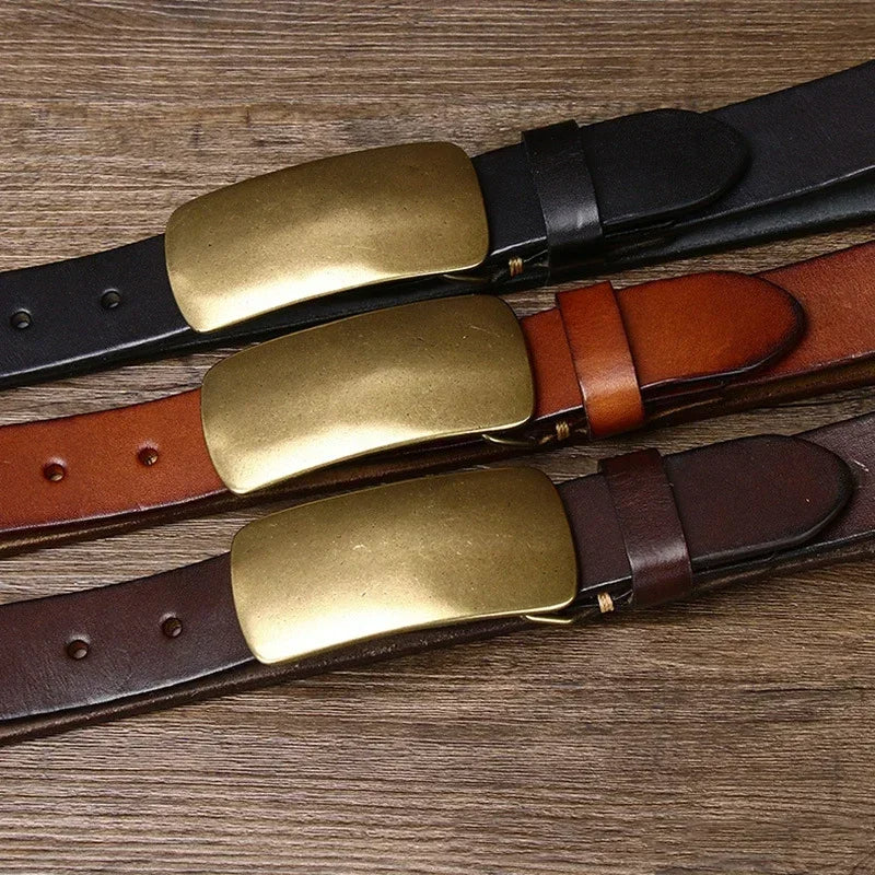 Stupenda cintura uomo in pelle pieno fiore con fibbia ottone. Un accessorio versatile per ogni guardaroba.
