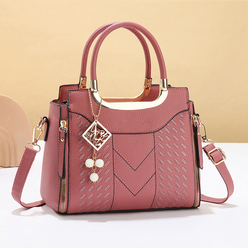 Borsa a tracolla donna elegante trapuntata in pelle PU, accessorio moda versatile per ogni outfit.
