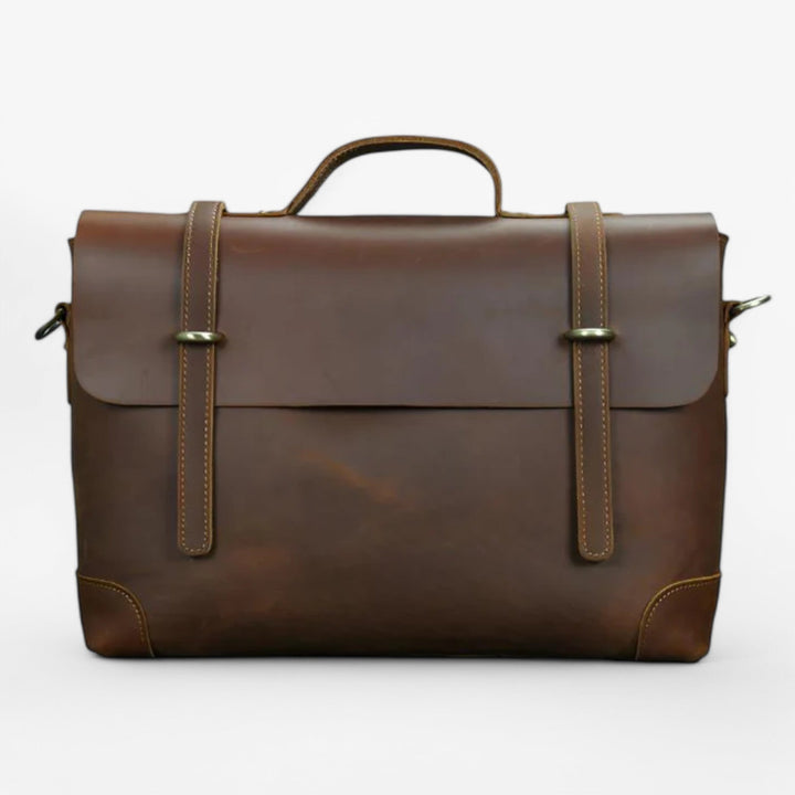 Borsa portadocumenti da viaggio uomo in pelle rosso marrone, versatile per ufficio e uso professionale.
