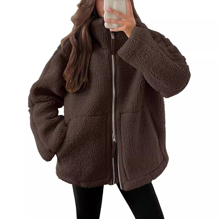 Giacca leggera in pile da donna, versatile per primavera/autunno. Moda donna pratica e confortevole.