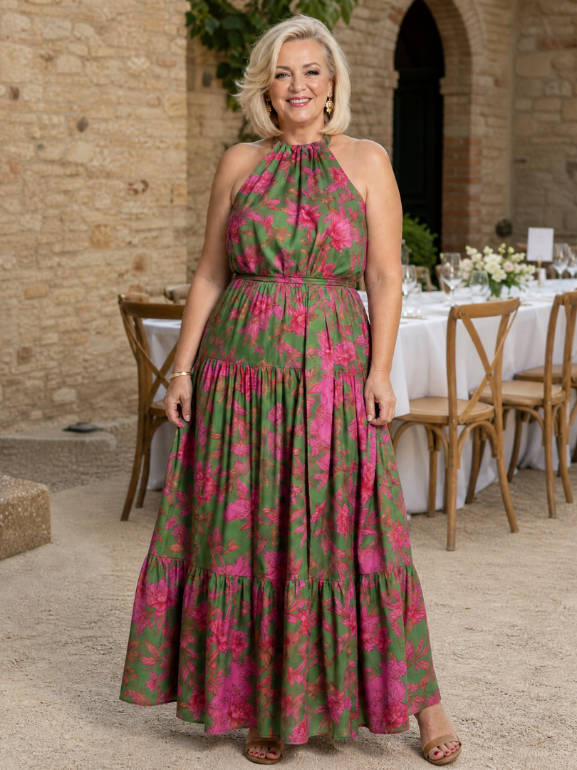 Abito midi donna con design drappeggiato e collo halter. Eleganza estiva, look chic e femminile per cerimonie e serate.