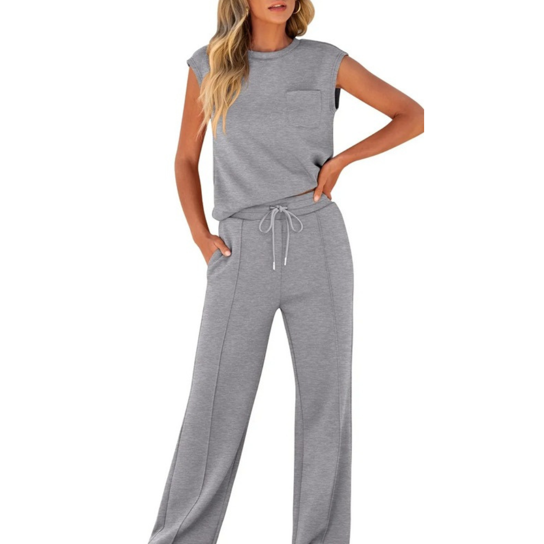 Moda femminile comfy chic: Completo donna versatile, perfetto per un look rilassato ma sofisticato.