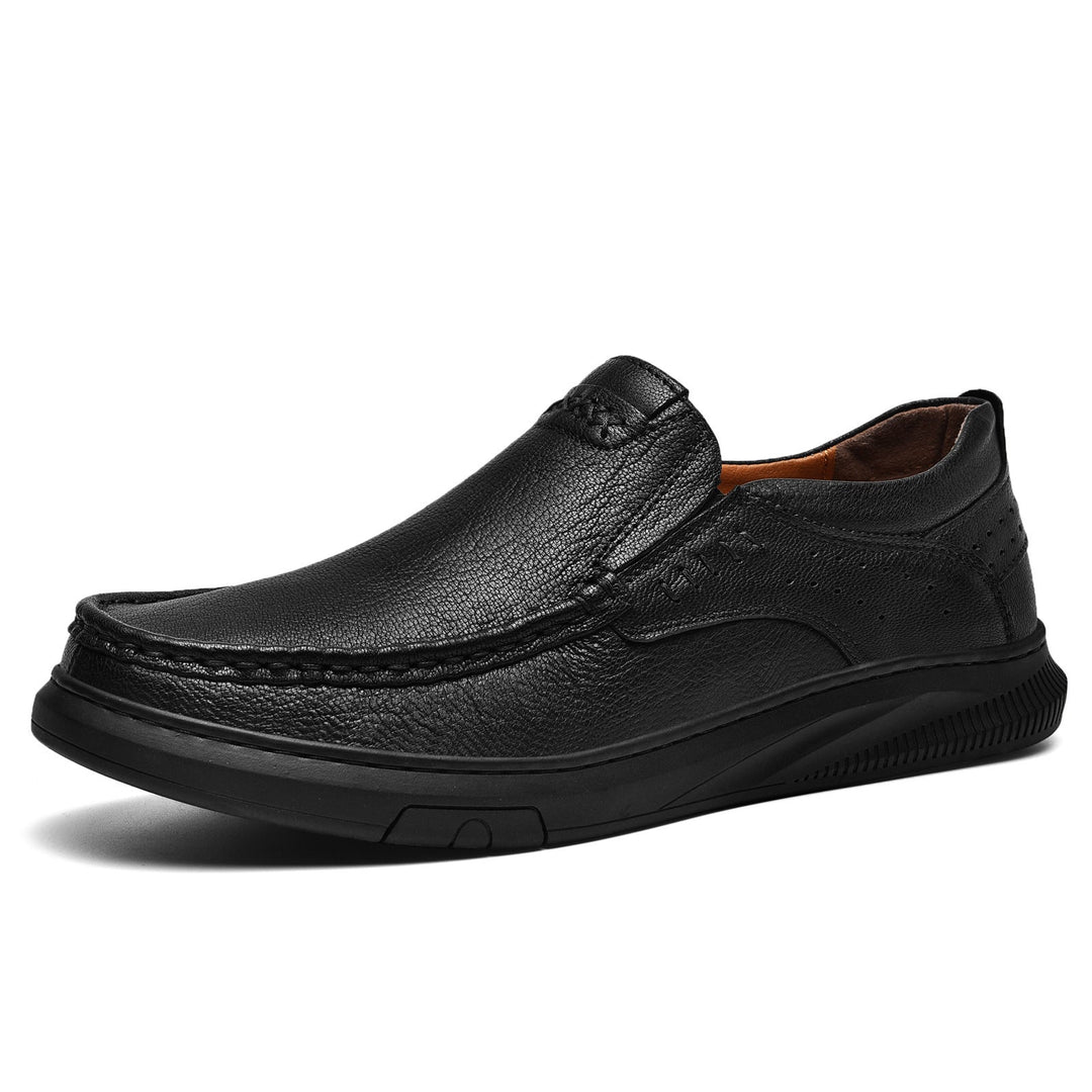 Mocassini uomo eleganti-casual con design traspirante e punta tonda, perfetti per la moda uomo.