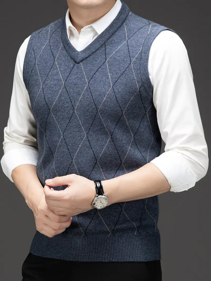 Gilet uomo scollo V slim fit per camicia, un tocco elegante e senza maniche per il tuo abbigliamento.