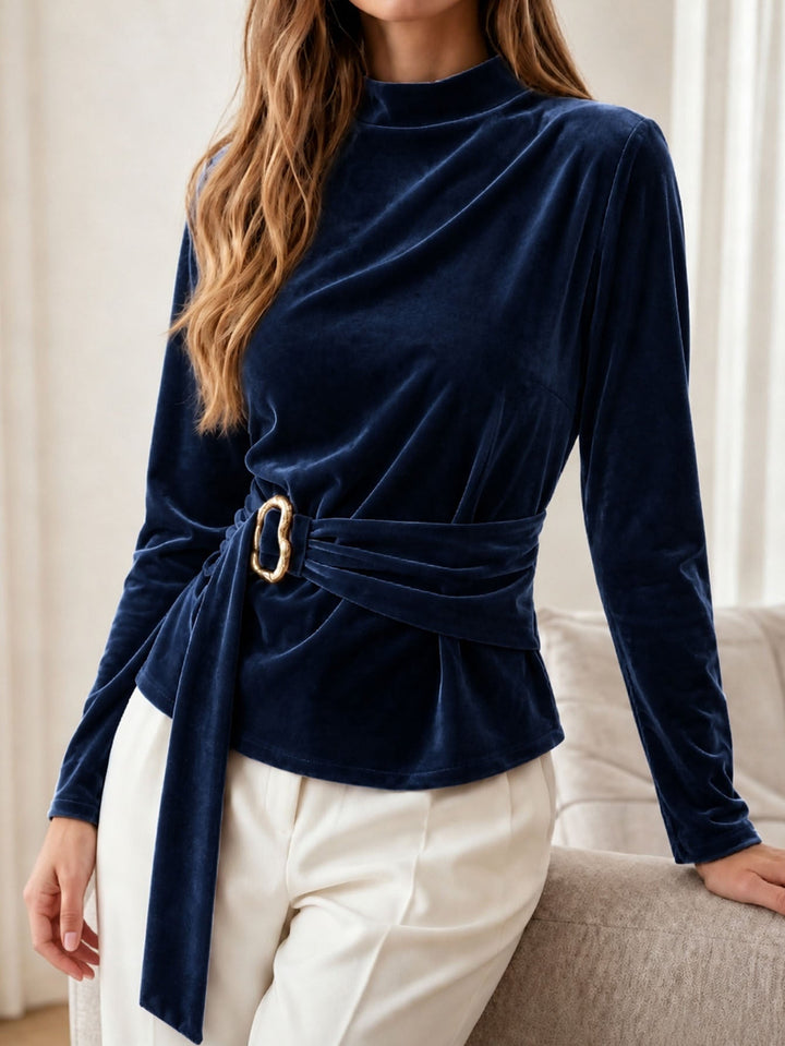 Top casual donna a maniche lunghe, disponibile in colori assortiti. Stile quotidiano elegante.