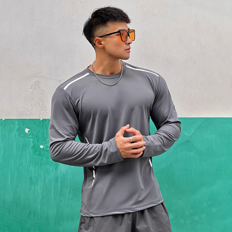 Maglia uomo confortevole, girocollo e manica lunga, con vivace stampa artistica. Ideale per la moda maschile.