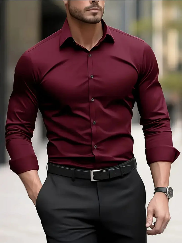 Moda uomo: camicia elegante slim fit a manica lunga, versatile per ufficio e eventi.