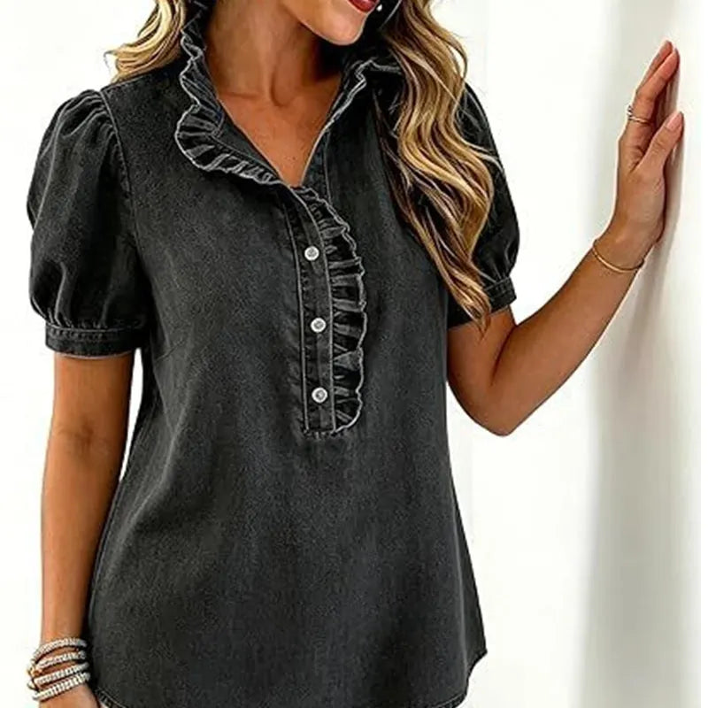 Top donna versatile con volant, maniche a sbuffo e bottoni frontali, moda primavera/estate.