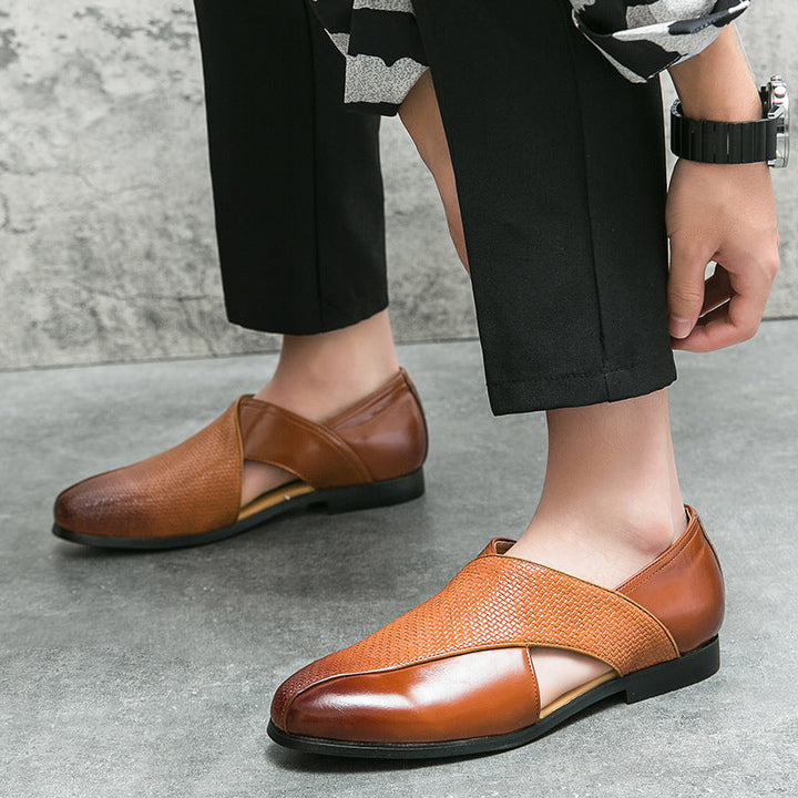 Sandali uomo casual traspiranti con punta chiusa, ideali per l'estate e il comfort quotidiano.