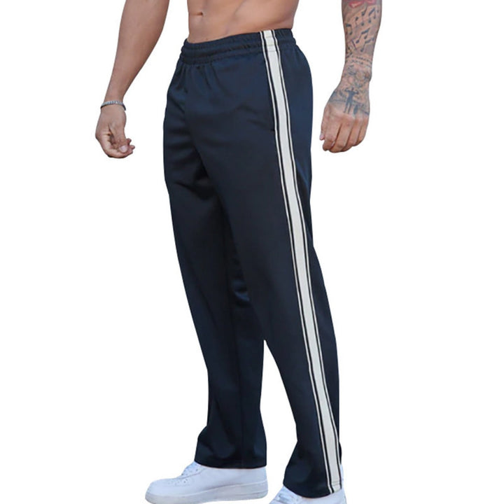 Pantaloni jogger casual da uomo, comodi per relax e sport. Ideali per tempo libero e athleisure.