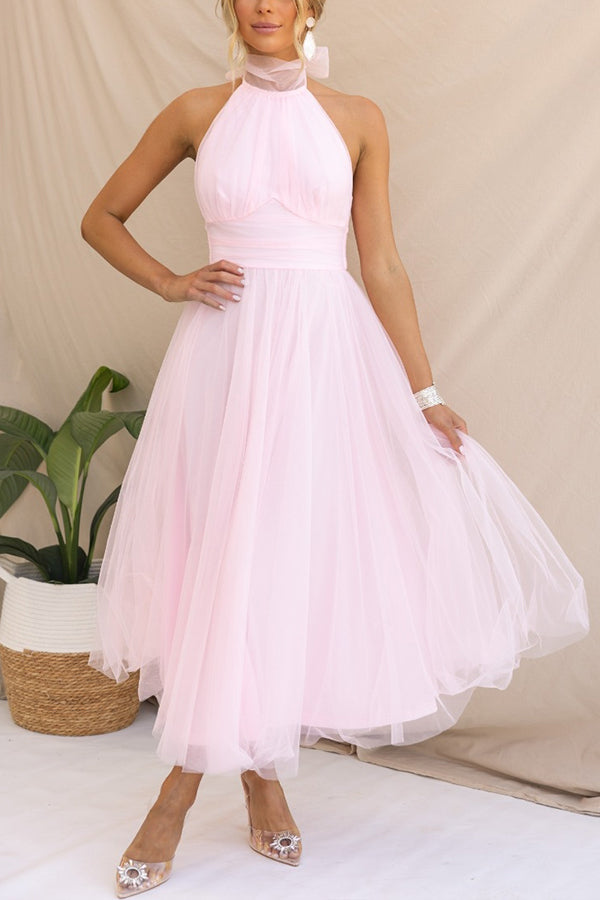 Moda donna: abito maxi versatile con scollo all'americana, perfetto per ogni evento estivo.