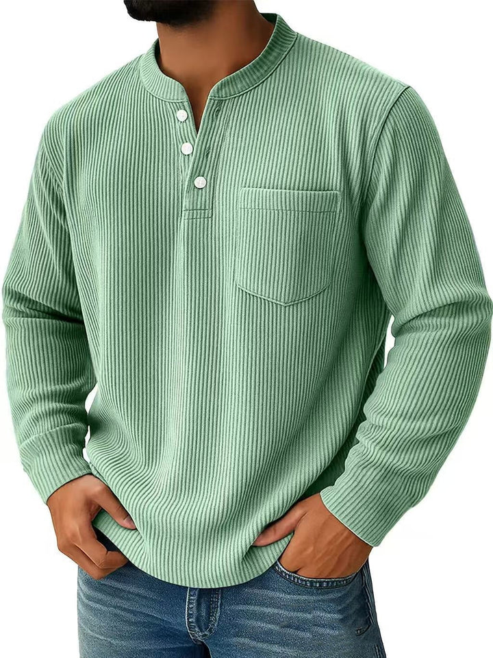 Camicia uomo Henley in cotone, maniche lunghe, blu scuro. Ottima per vestibilità regolare e comfort quotidiano.