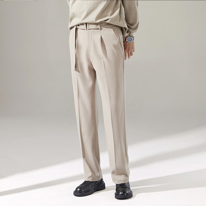 Pantaloni uomo eleganti a gamba larga, ideali per business casual o smart casual. Comfort e stile moderno.