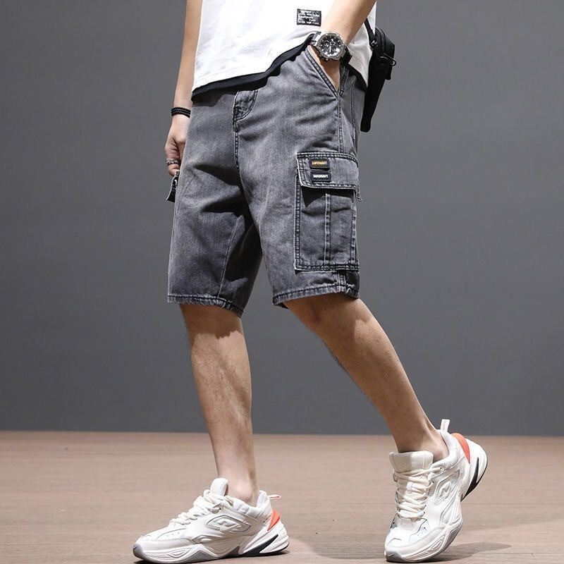Shorts uomo workwear blu scuro, stile vintage a gamba dritta, ideali per look casual estivi e comfort.