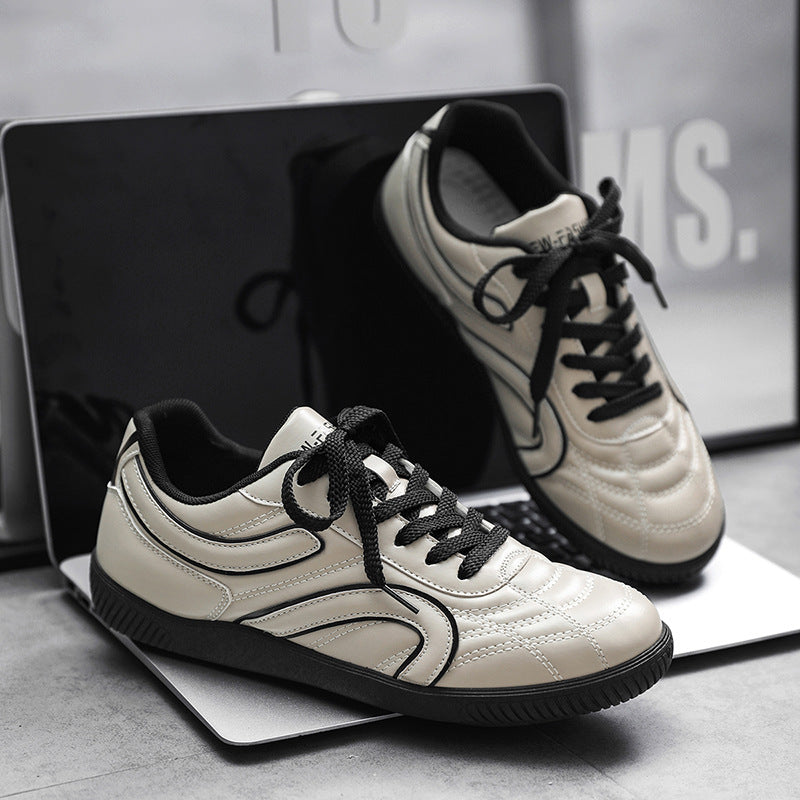 Sneakers uomo con lacci, stile retrò e comfort per tutti i giorni. Scarpe casual maschili con suola in gomma, moda versatile.