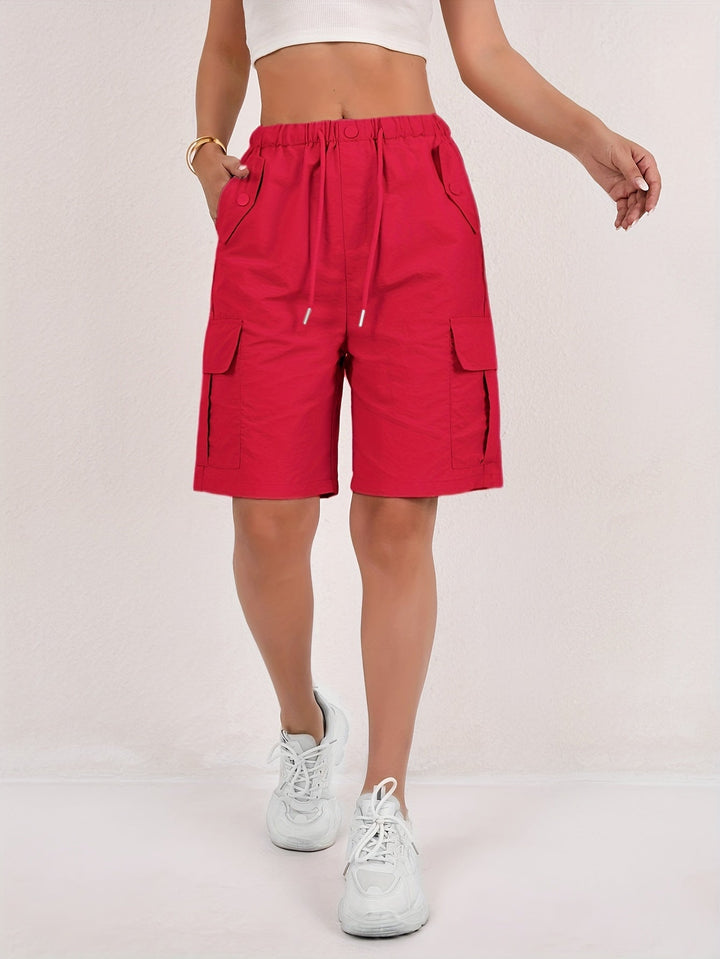 Elegante short cargo da donna, vita elasticizzata, versatile per ogni occasione casual estiva.