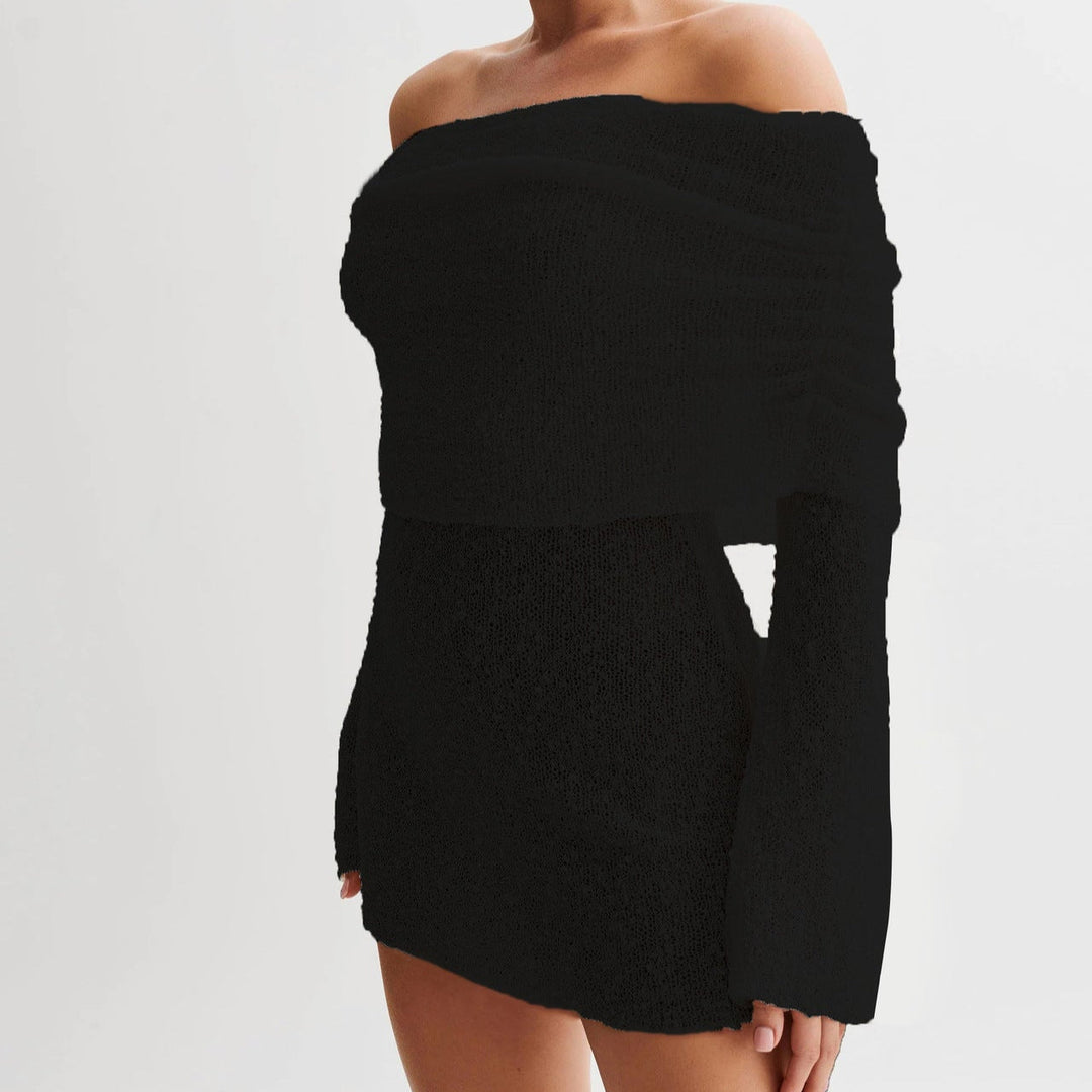 Vestito corto donna autunnale, maniche lunghe e scollo a barca per un tocco chic e confortevole.