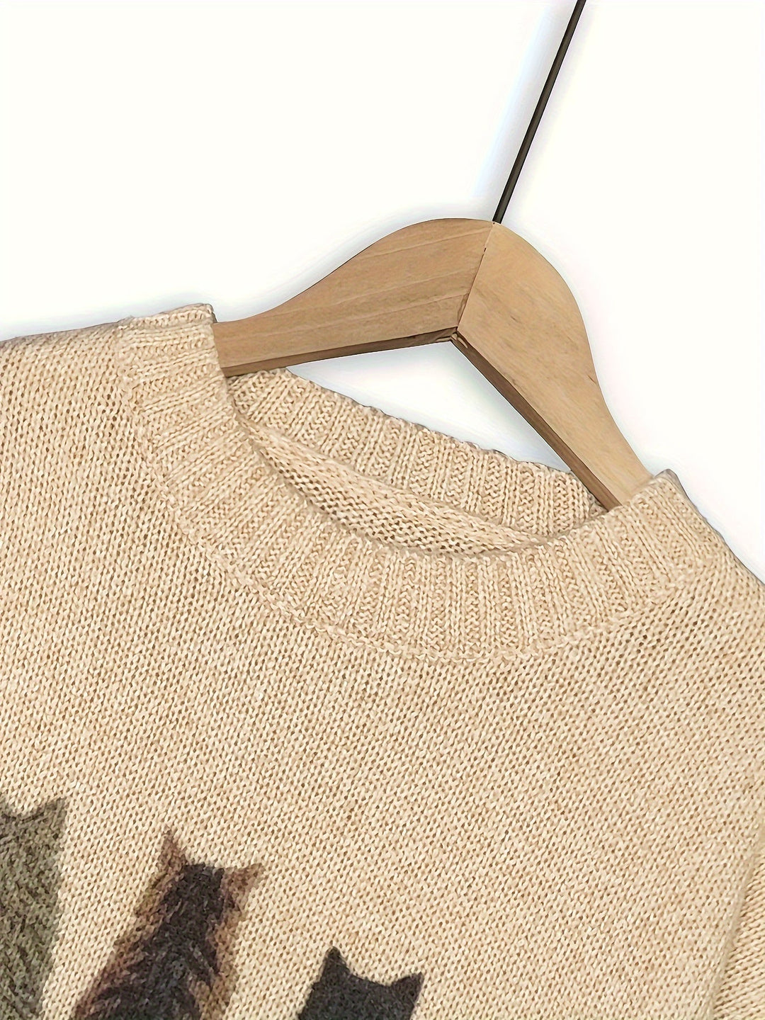 Maglione oversize donna albicocca, stampa gatti. Girocollo e vestibilità comoda casual.