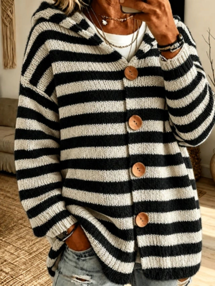 Maglione donna in maglieria a righe, un tocco di stile moderno al tuo look.