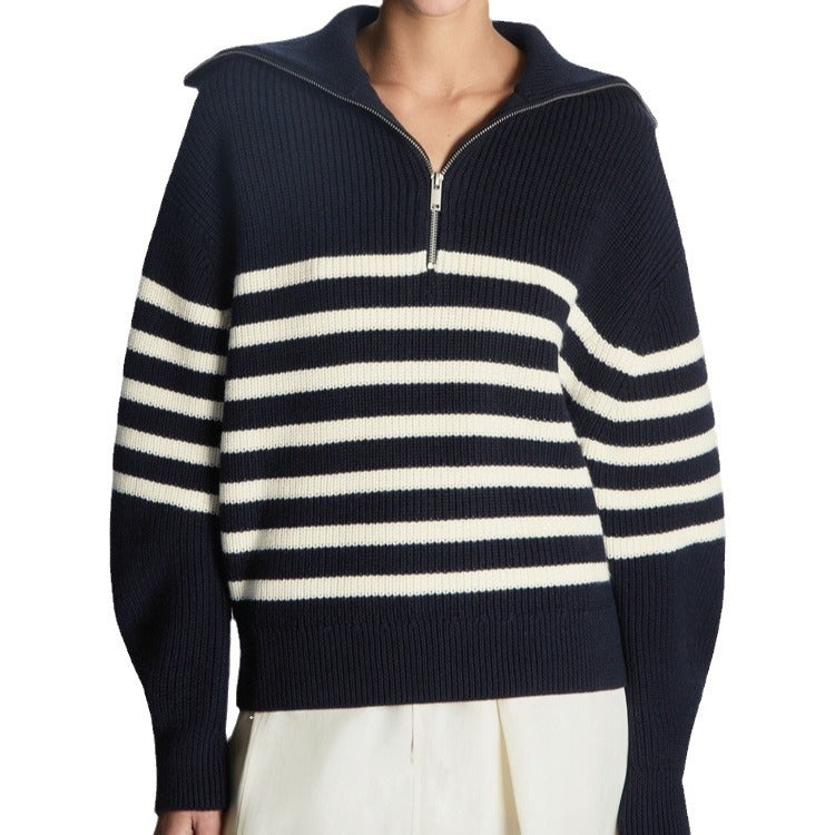Design moderno: maglione donna a righe con maniche lunghe e mezza zip, perfetto per il casual.
