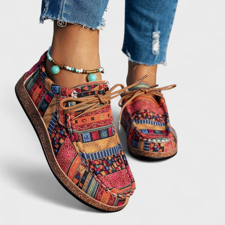 Sneakers leggere donna colorate, perfette per passeggio e comfort quotidiano. Scarpe ortopediche con lacci.