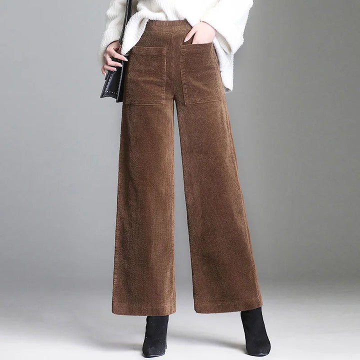 Pantaloni donna eleganti a gamba larga per un comfort superiore e uno stile versatile. Perfetti per ogni occasione.