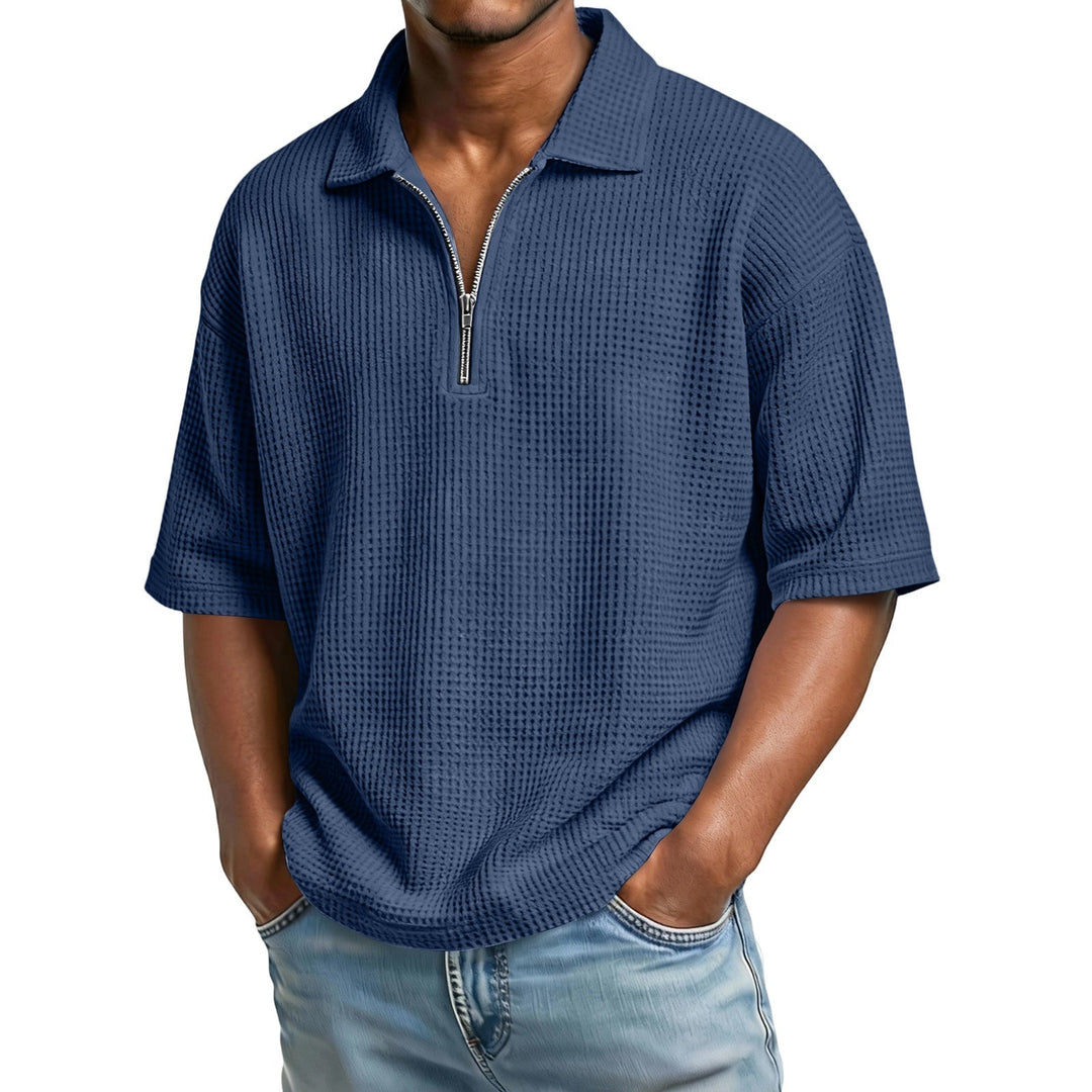Abbigliamento estivo uomo: polo a nido d'ape, maniche corte, fresca e alla moda con vestibilità regolare.