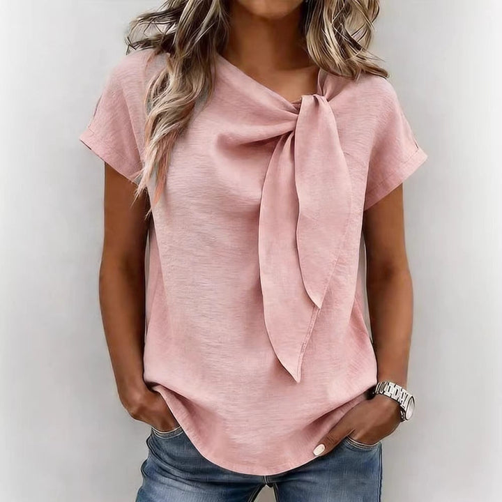 T-shirt donna casual a maniche corte, abbigliamento quotidiano e comfort. Un capo versatile per la moda femminile.